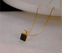 403812685-1.jpg