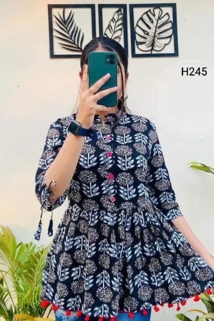 Stylish rayon printed top for women