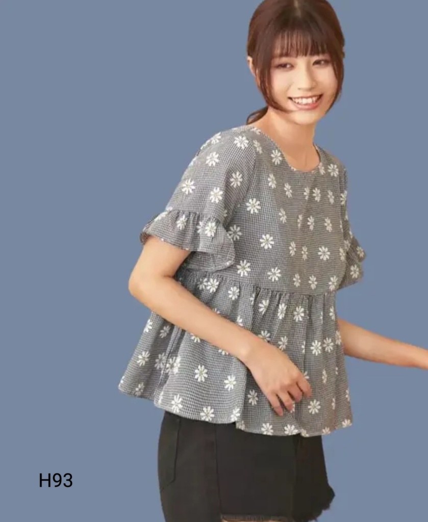 Casual Polyester Blend Round Neck Short Sleeves Rufffled Printted GrayTop