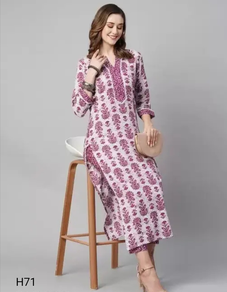 Women Cotton Blend Kurti Pant Set