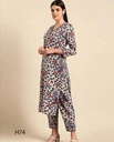 Women printed v neck kurta set
